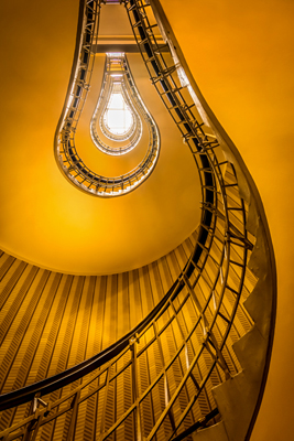 Dany_Langevin_La_lumiere_au_bout_de_l_escalier.jpg