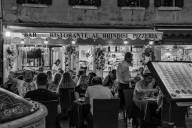 Girard Francine Soirée occupé sur terrasse